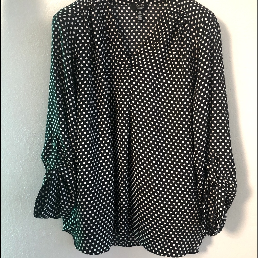 Jones New York polka dots blouse